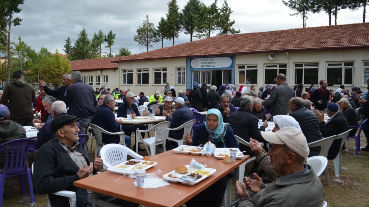 AKÇAALAN’DA YAPILAN YAĞMUR DUASI SONRASI YAĞMUR YAĞMASI İNSANLARI SEVİNCE BOĞDU