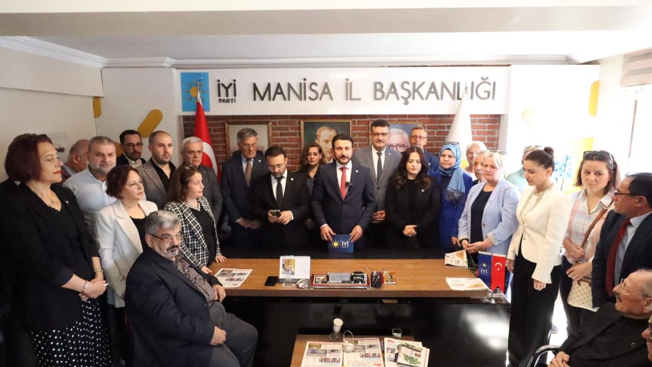 Erhan Dumlu, İYİ Parti’den Manisa İl Başkan Adaylığını Açıkladı