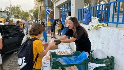 Güzelbahçe Belediyesi okulda Süt-Simit Projesine Devam Ediyor