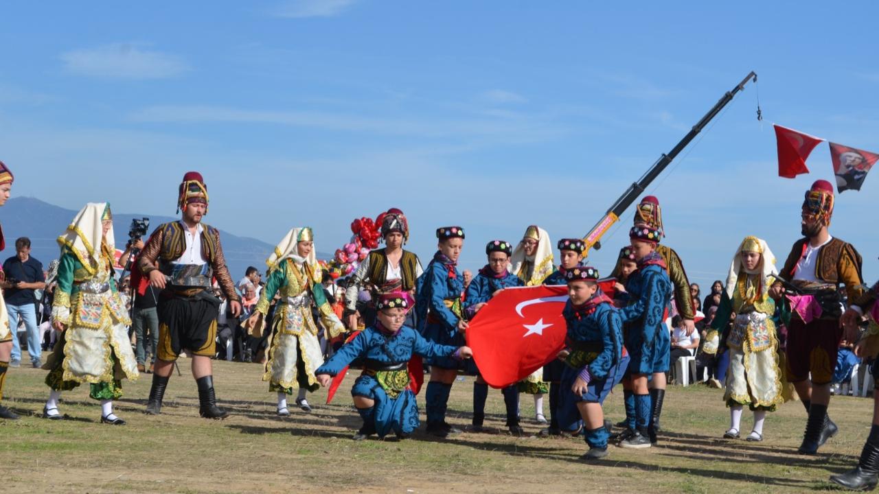 MANİSA SELENDİLİLER DERNEĞİ’NDEN UNUTULMAZ KEŞKEK VE CİRİT ŞÖLENİ