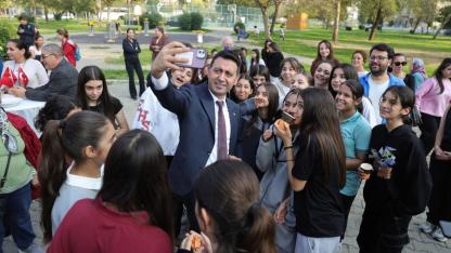 Bayraklı Belediyesinden eğitimde fırsat eşitliğine dijital destek