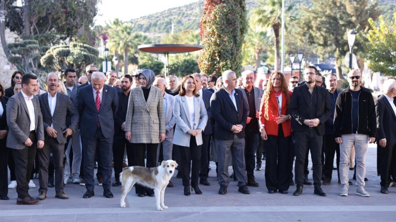 Çeşme Belediyesinden öğretmenlere anlamlı 24 Kasım hediyesi