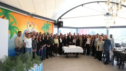 “Çiğli Belediyesi’nden Öğretmenler Günü’nde Anlamlı Kutlama”