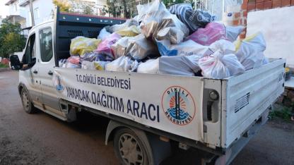 Dikili Belediyesi ihtiyaç sahibi vatandaşların yanlarında olmaya devam ediyor