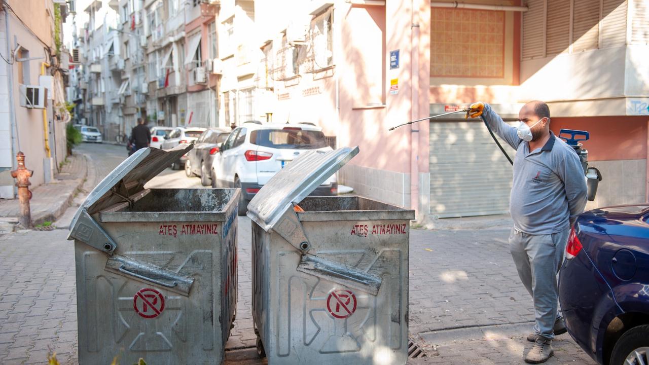 Karşıyaka’da haşerelere karşı kararlı mücadele