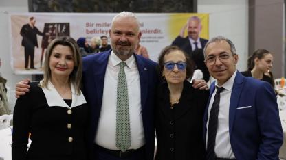 Menemen'de Öğretmenler Günü, dayanışma ve coşkuyla kutlandı