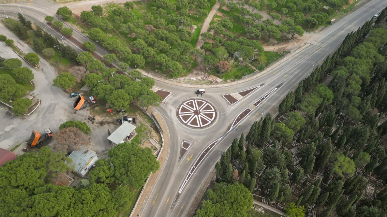 YEDİNCİ AKILLI KAVŞAK, KARAYOLLARI’NA…