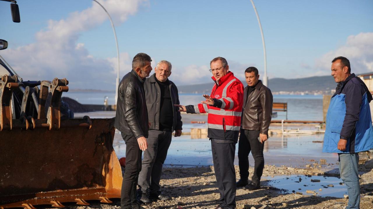 Ayvalık Belediye Başkanı Mesut Ergin: “Tüm ekiplerimizle sahadayız, vatandaşlarımızın yanındayız”