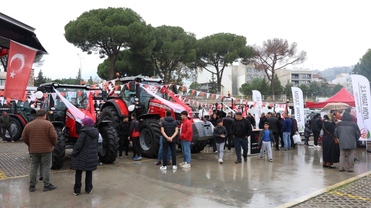 BAŞKAN ÇERÇİOĞLU ON BİNLERCE VATANDAŞI TARIM FUARI İLE BULUŞTURDU