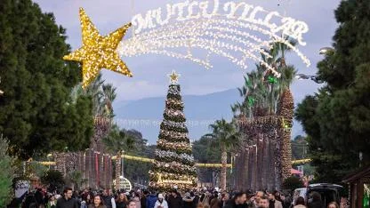 İZMİR'İN KIŞ VE YILBAŞI REHBERİ: Körfezde Huzur, Kordon'da Coşku