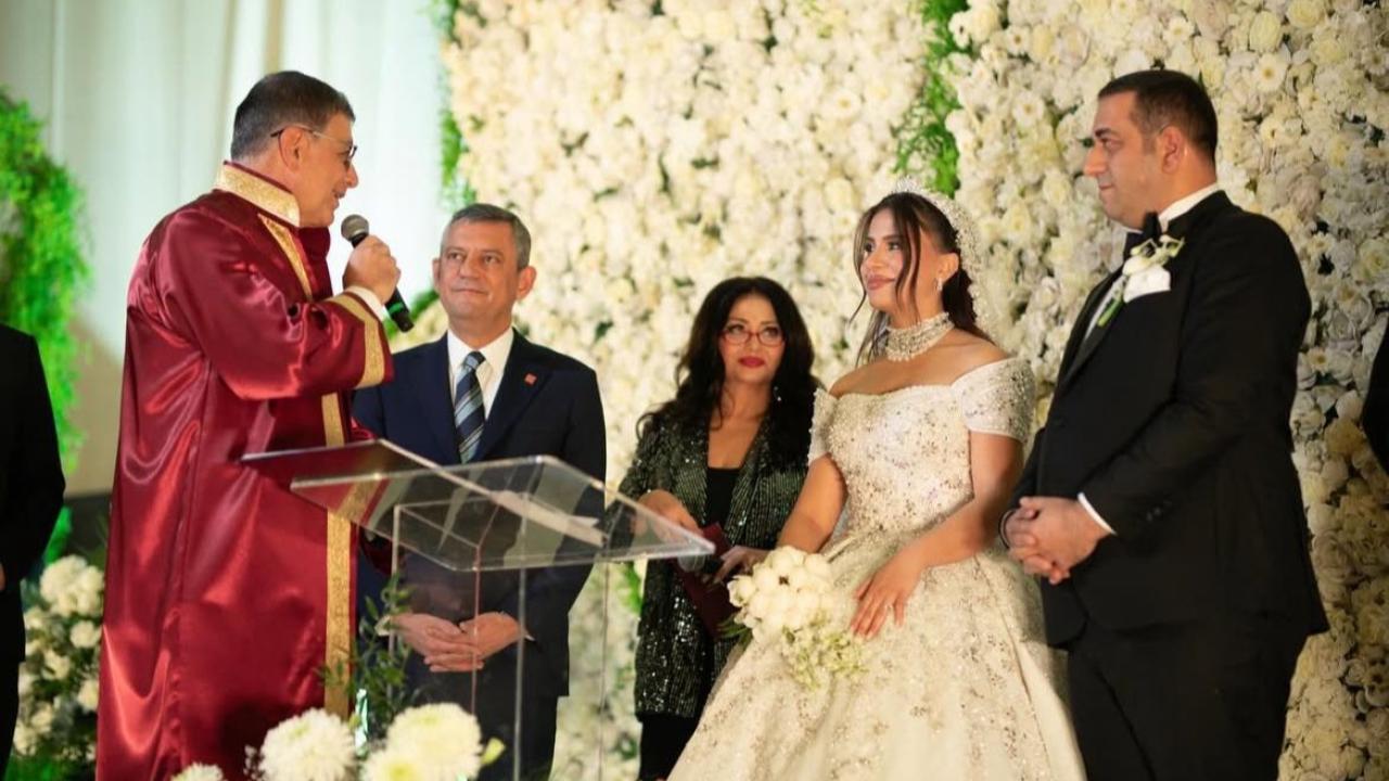 Narlıdere’de Mutluluğa İmza: Erman Uzun ve Berfin Gümüşboğa Dünya Evine Girdi