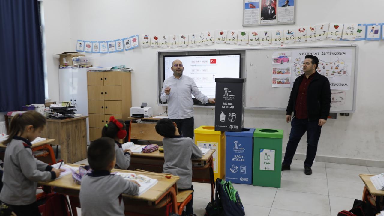 Seferihisar’da öğrencilere “Sıfır Atık” eğitimi