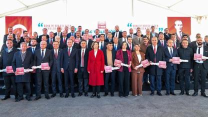 TBB’den Seferihisar Belediyesi’ne çöp kamyonu desteği