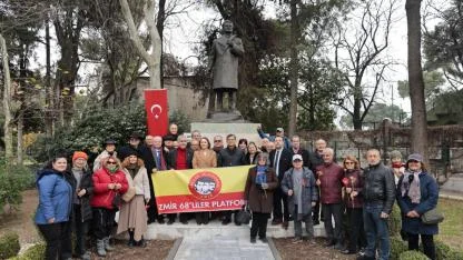Usta şairin 124. doğum günü heykeli başında kutlandı