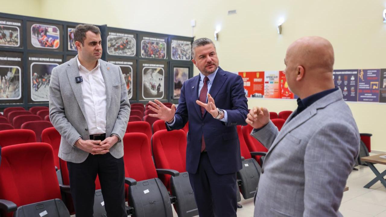 Buca’da sel seferberliği: Başkan Duman ve CHP İl Başkanı Güç sahada