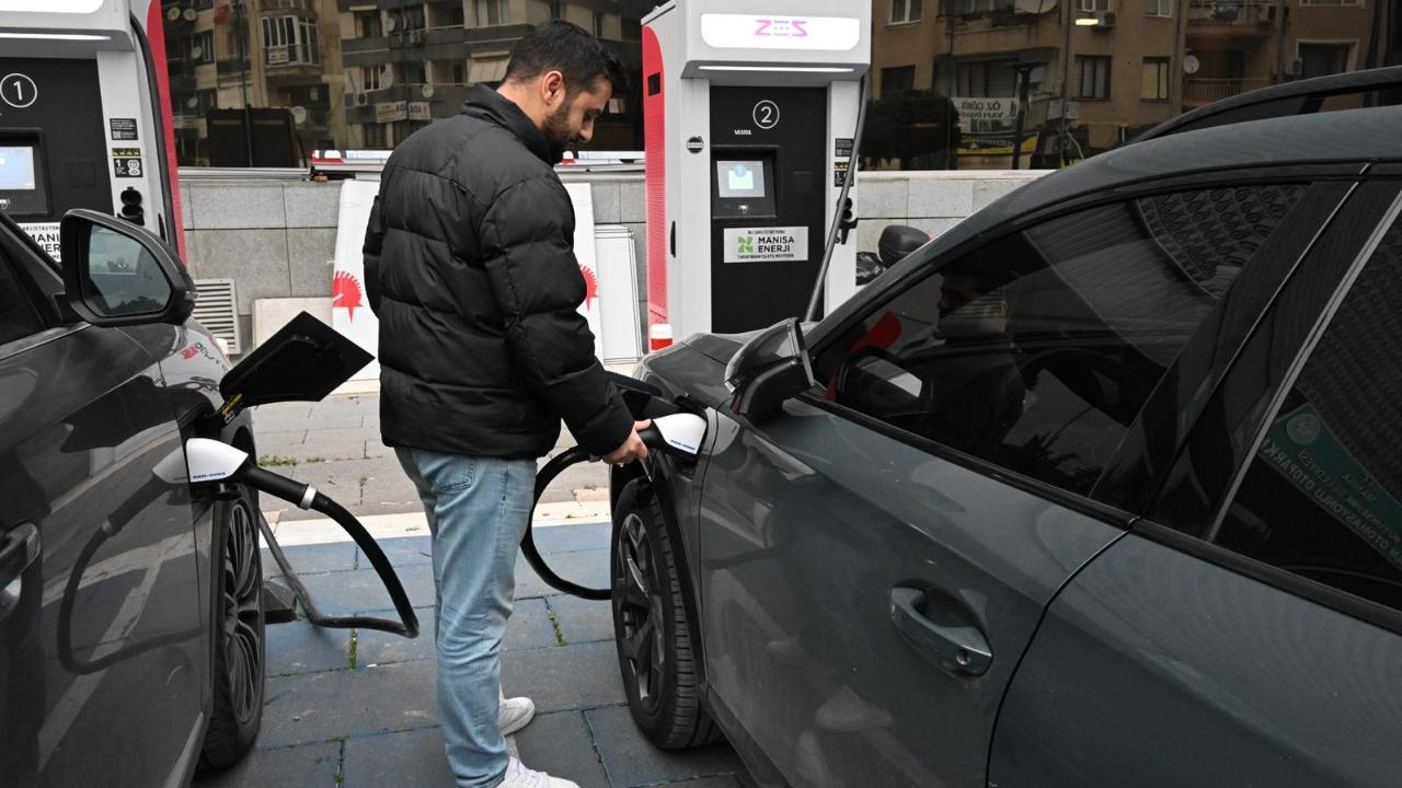Büyükşehir’den Elektrikli Araç Şarj Altyapısına Yatırım