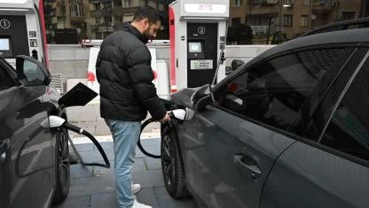 Büyükşehir’den Elektrikli Araç Şarj Altyapısına Yatırım