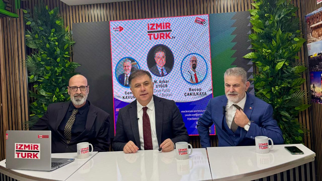 DEVA Partili Uygur’dan "Ortak Akıl" Çağrısı: "İzmir, CHP’nin Kalesi Değil, Demokrat Bir Kenttir"