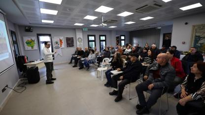 EFES SELÇUK’TA ZEYTİN BUDAMA EĞİTİMİ DÜZENLENDİ