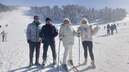 GEDİZ MURAT DAĞI KIZAK VE KAYAK FESTİVALİ İLE RENKLENDİ