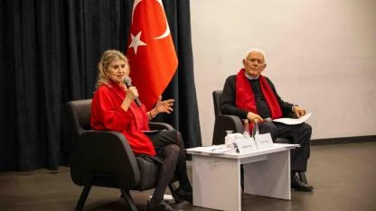 Nazım Hikmet Bornova’da barış, özgürlük ve umutla anıldı