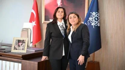 BAŞKAN ÇERÇİOĞLU’NA KUŞADASI ŞOFÖRLER VE OTOMOBİLCİLER ESNAF ODASI GENEL SEKRETERİ BİRSEN KARAGÖZ’DEN ZİYARET