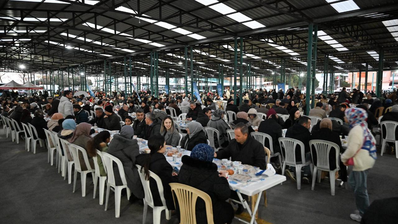 Başkan Dutlulu, Selendililer Derneği’nin İftar Programına Katıldı