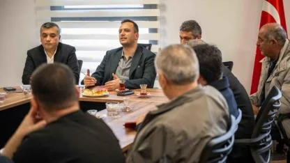 Başkan Ömer Eşki muhtarlarla buluştu