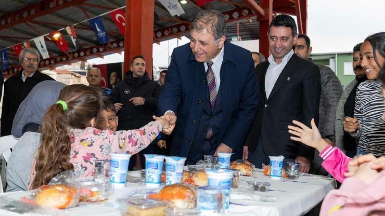 Bayraklı'da gönüller aynı sofrada buluştu