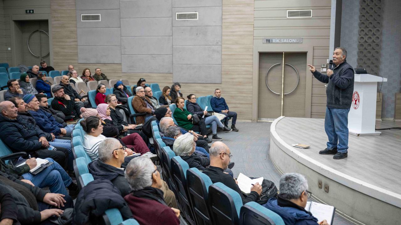 Bornova’da arıcılığa destek sürüyor