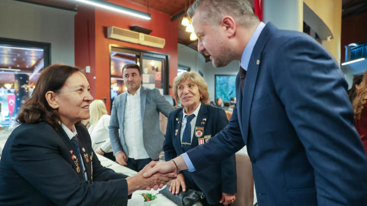 Buca’da şehit aileleri ve gazilere vefa iftarı