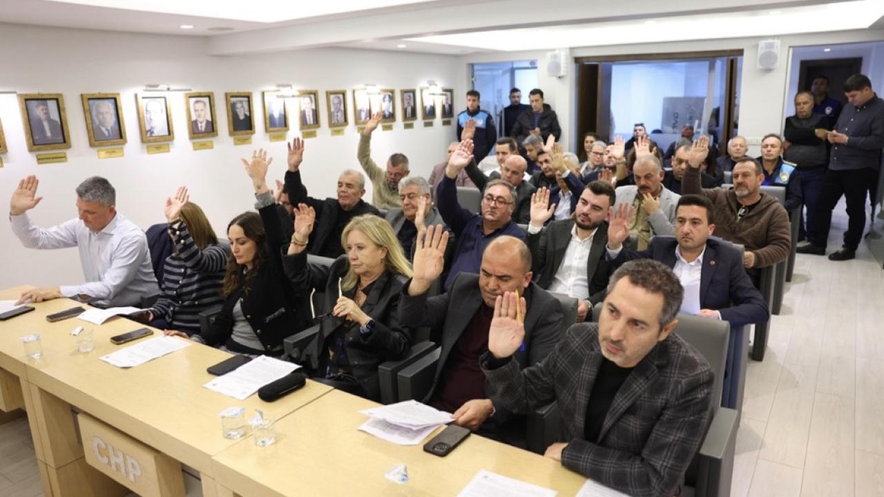 Çeşme Belediyesi Şubat Ayı Meclis Toplantısında Başkan Lâl Denizli üç önemli projeyi meclis üyeleriyle paylaştı