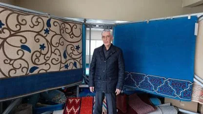 JAPONYA’DAKİ TOKYO CAMİİ’NİN HALILARI MANİSA DEMİRCİ’DEN