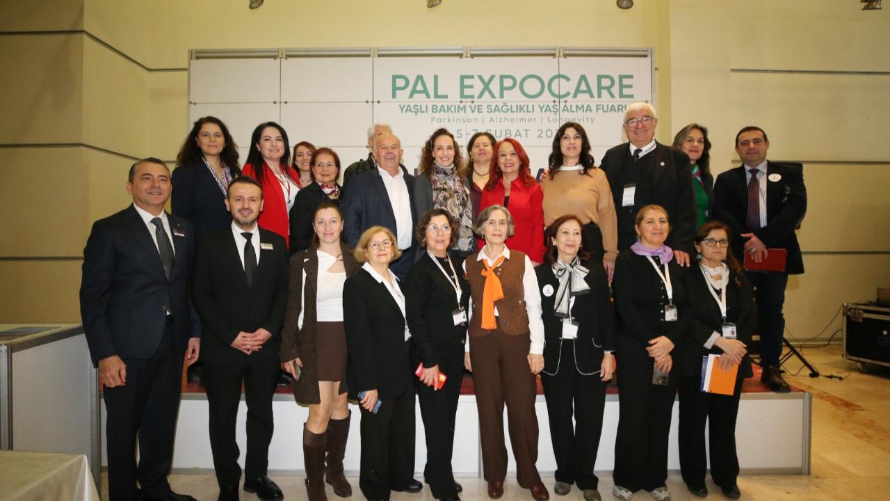Karşıyaka Belediyesi ileri yaş hizmetlerini Sağlıklı Yaş Alma Fuarı’na taşıdı