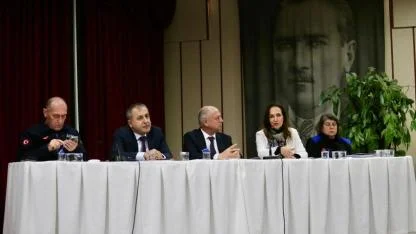 Karşıyaka’da afetlere karşı ortak akıl zirvesi