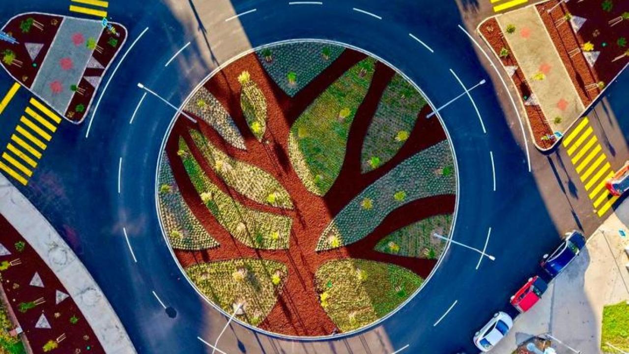 Kavşaklar sanat eserine dönüşüyor