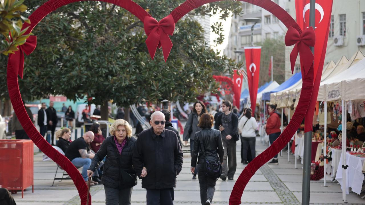 Konak’ın Sevgililer Günü El Emeği Kermesi başladı