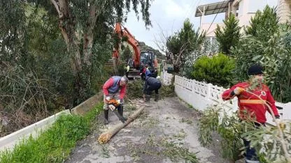 Menderes Belediyesi’nden Vatandaşa Temizlik Desteği