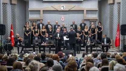 Müzikle laik Cumhuriyet vurgusu