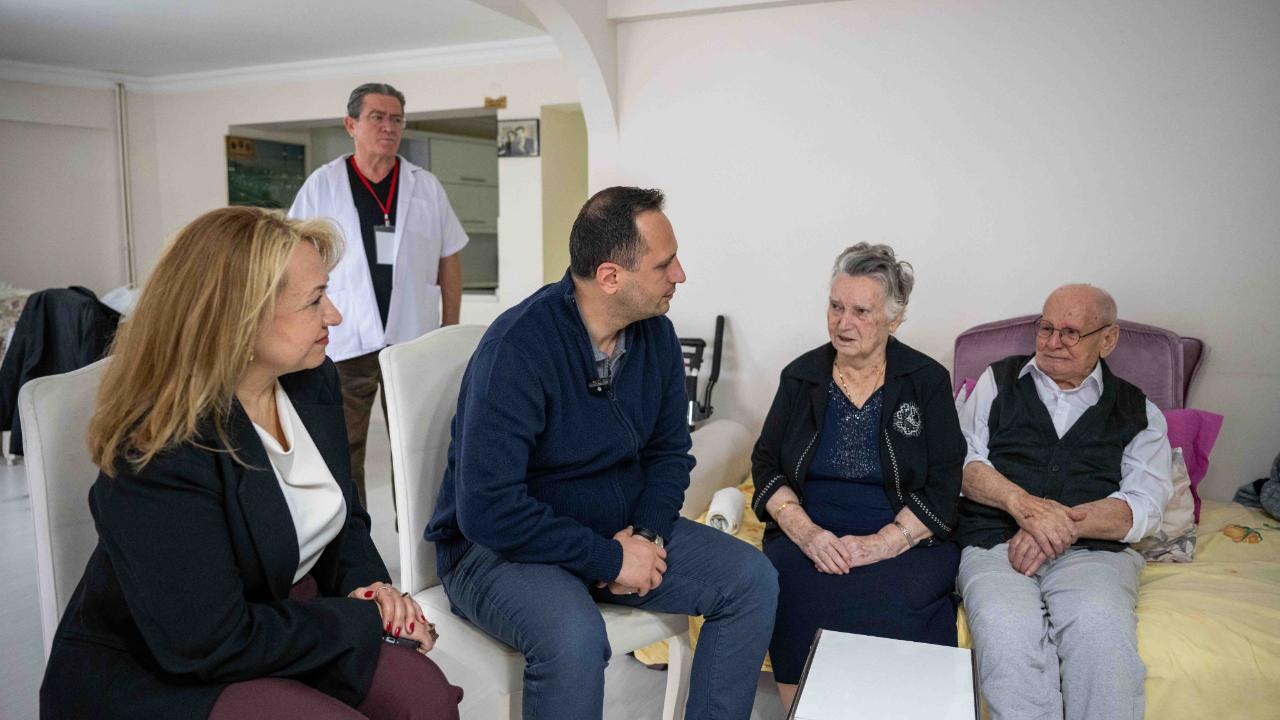 Sevgililer Günü’nde vefa ve şefkat buluşması