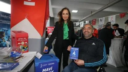 Aliağa’dan Karşıyaka’ya iyilik köprüsü: “Mavi Kapak” kampanyasına 200 kilogramlık destek