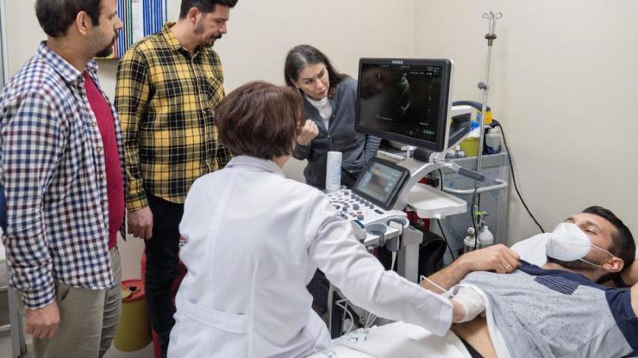 Asperger sendromlu yüksek mühendis, Eşrefpaşa Hastanesi’nde görevde