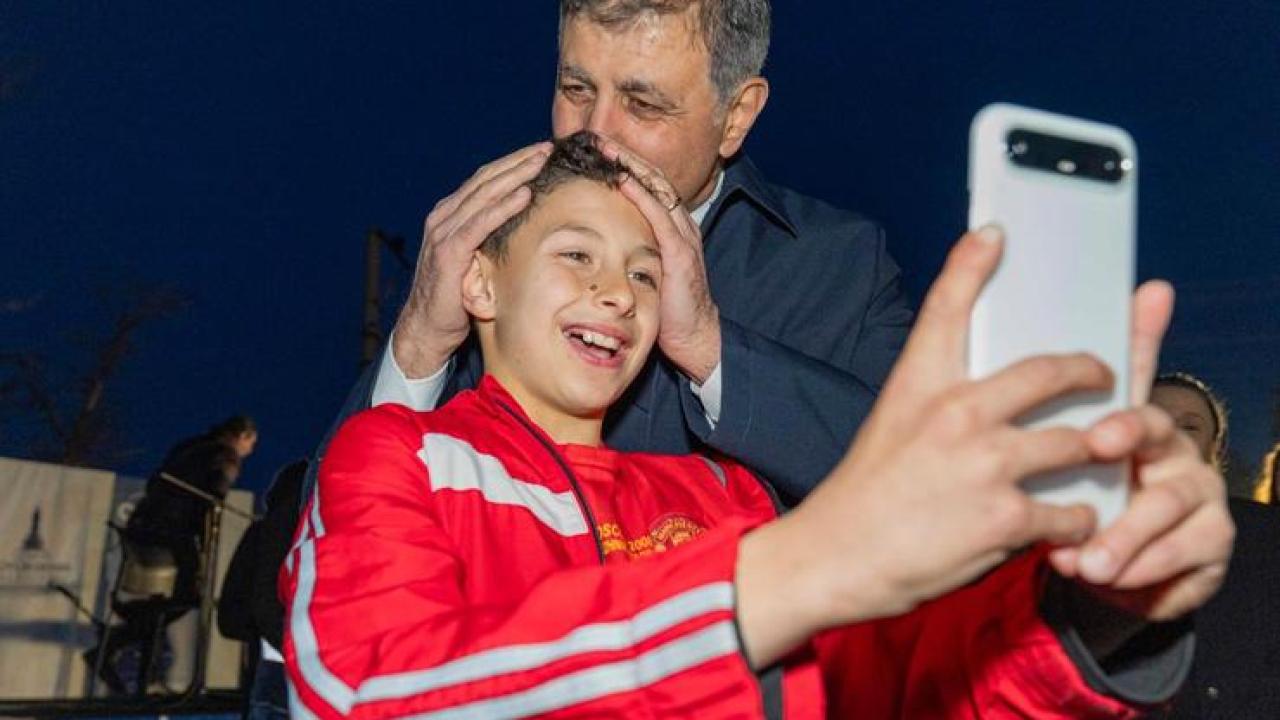 Başkan Tugay Güzelbahçelilerle iftarda buluştu