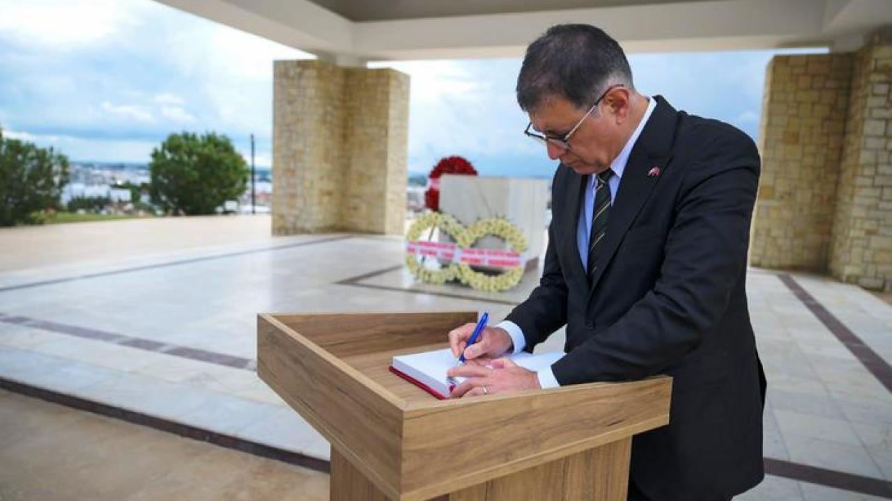 Başkan Tugay kardeş şehir Lefkoşa’da