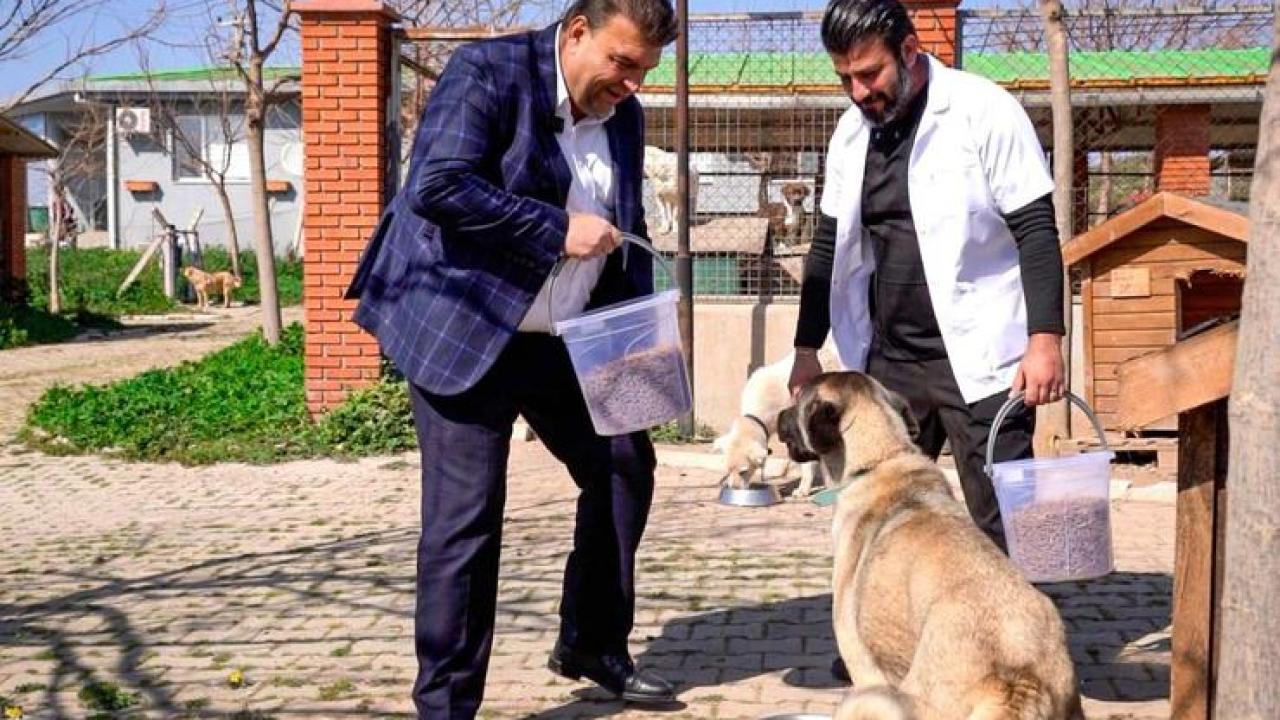 Başkan Yetişkin: “Artık çöpe giden yemekler can dostlarımız için mamaya dönüşüyor”