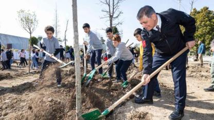Beton söküldü, umut filizlendi
