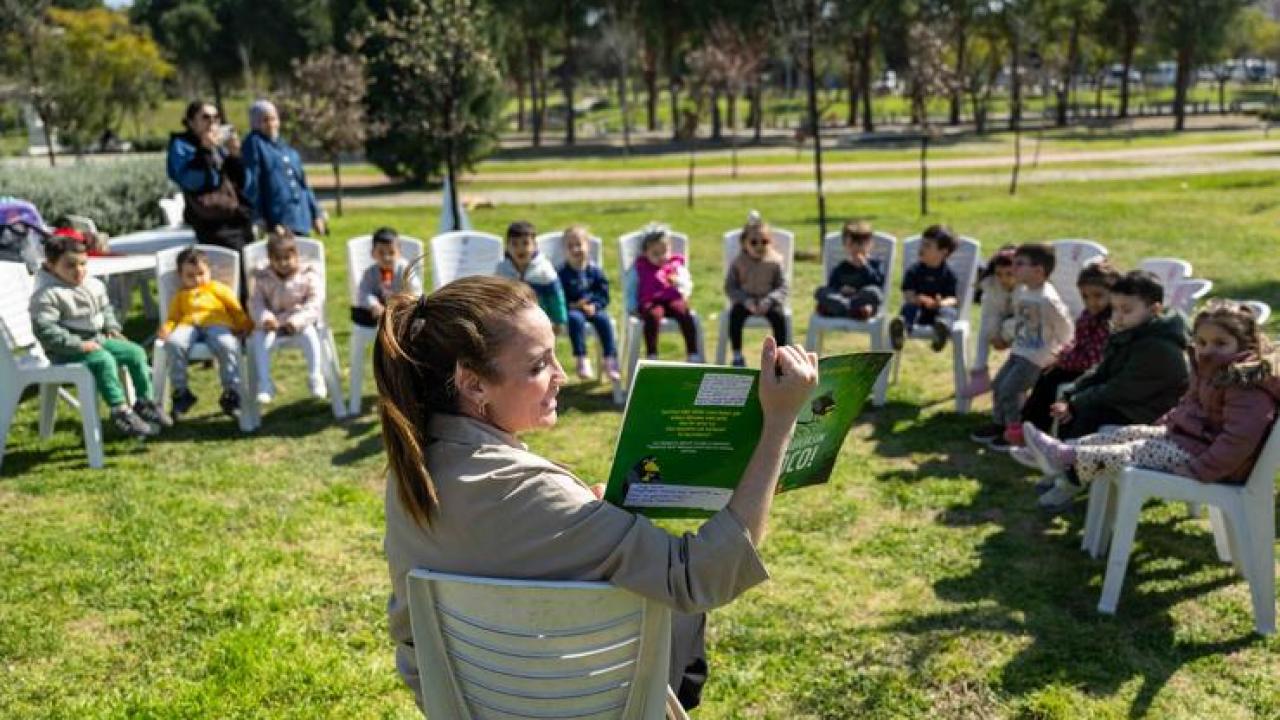 Bornova’da minikler öğrenerek eğlendi