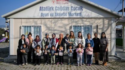 Bornovalı miniklere “Çim Adam Atölyesi”