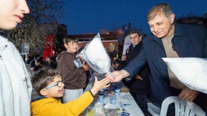 Çamdibi’nde binlerce kişilik iftar sofrası