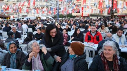 Efes Selçuk’ta iftar sofrası dayanışma ile kuruldu